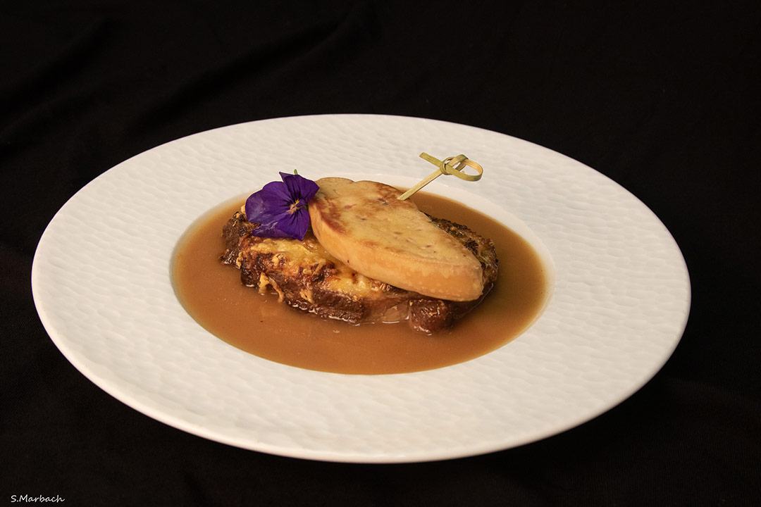 Plat avec foie gras