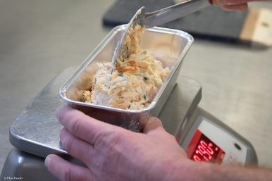 Préparation de barquette repas individuelle